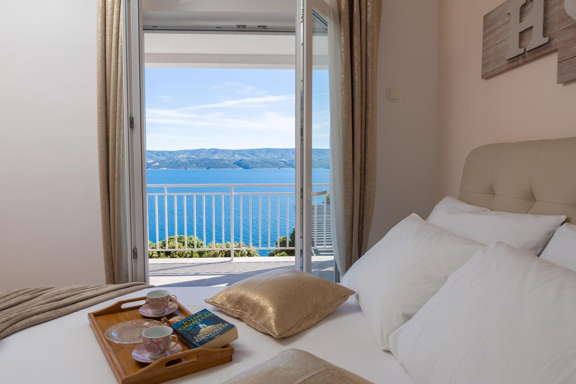 Luxury Seafront Villa With Heated Pool, Jacuzzi, Sea View, 150 M From Beach Stanici Exterior foto