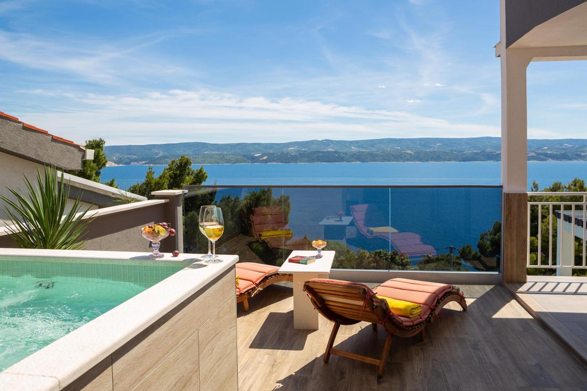 Luxury Seafront Villa With Heated Pool, Jacuzzi, Sea View, 150 M From Beach Stanici Exterior foto