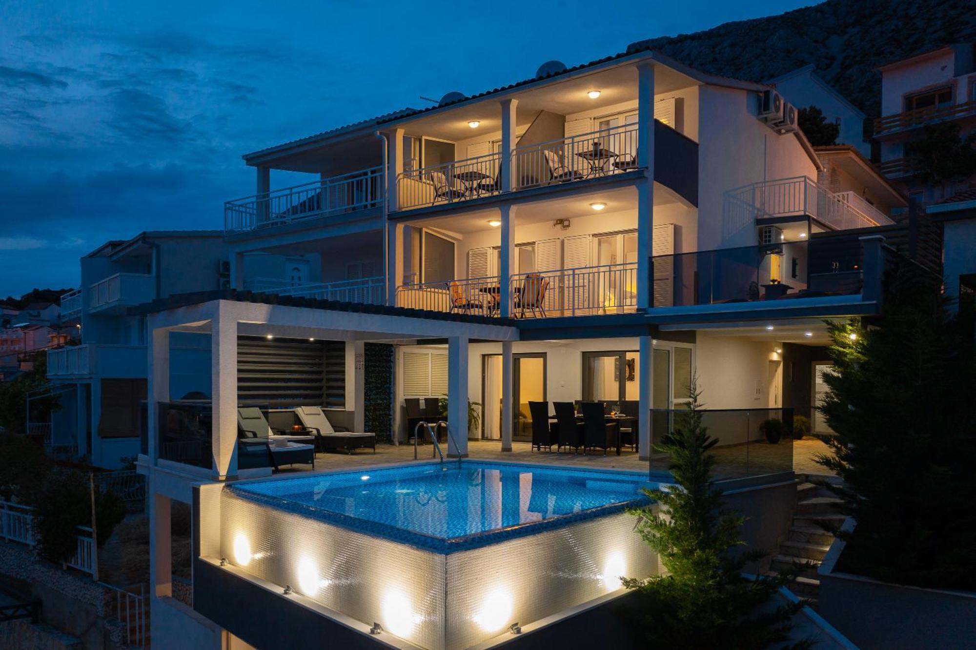 Luxury Seafront Villa With Heated Pool, Jacuzzi, Sea View, 150 M From Beach Stanici Exterior foto