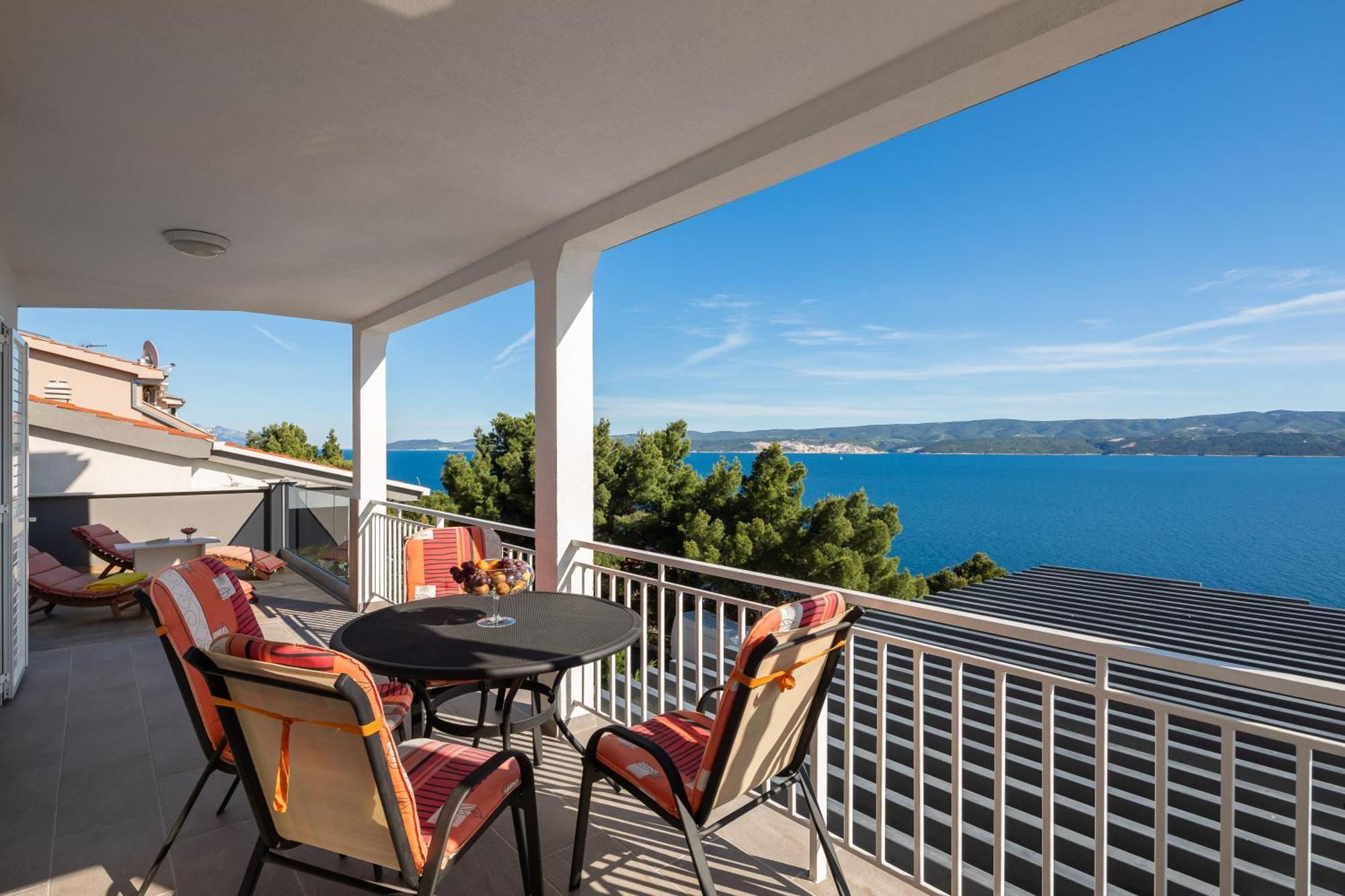 Luxury Seafront Villa With Heated Pool, Jacuzzi, Sea View, 150 M From Beach Stanici Exterior foto